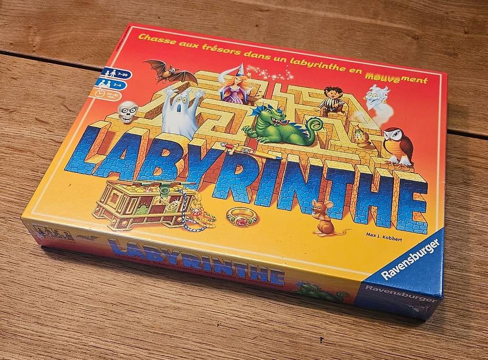 Ravensburger JEU Des ENIGMES – Rätsel-Kartenspiel Mit Würfel Für Köpfe