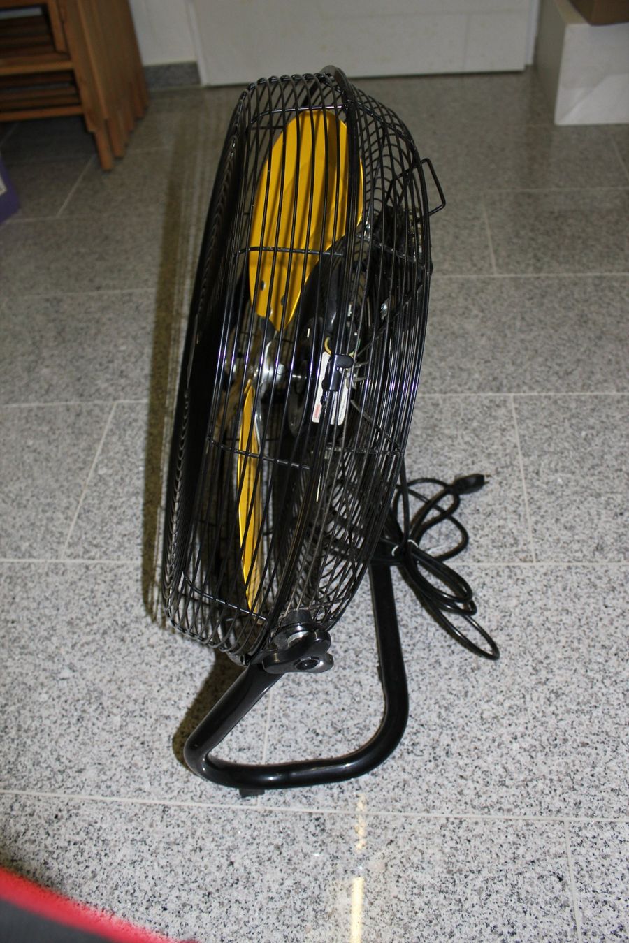 Stanley Ventilateurs: Bodenventilator mit 3 stufen – D'occasion à Erlenbach ZH par ultraSale 2