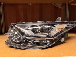 Phare avant gauche - Toyota Auris - 046702