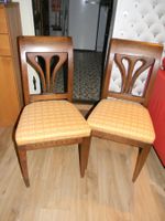 2 chaises anciennes, placets refaits à neuf