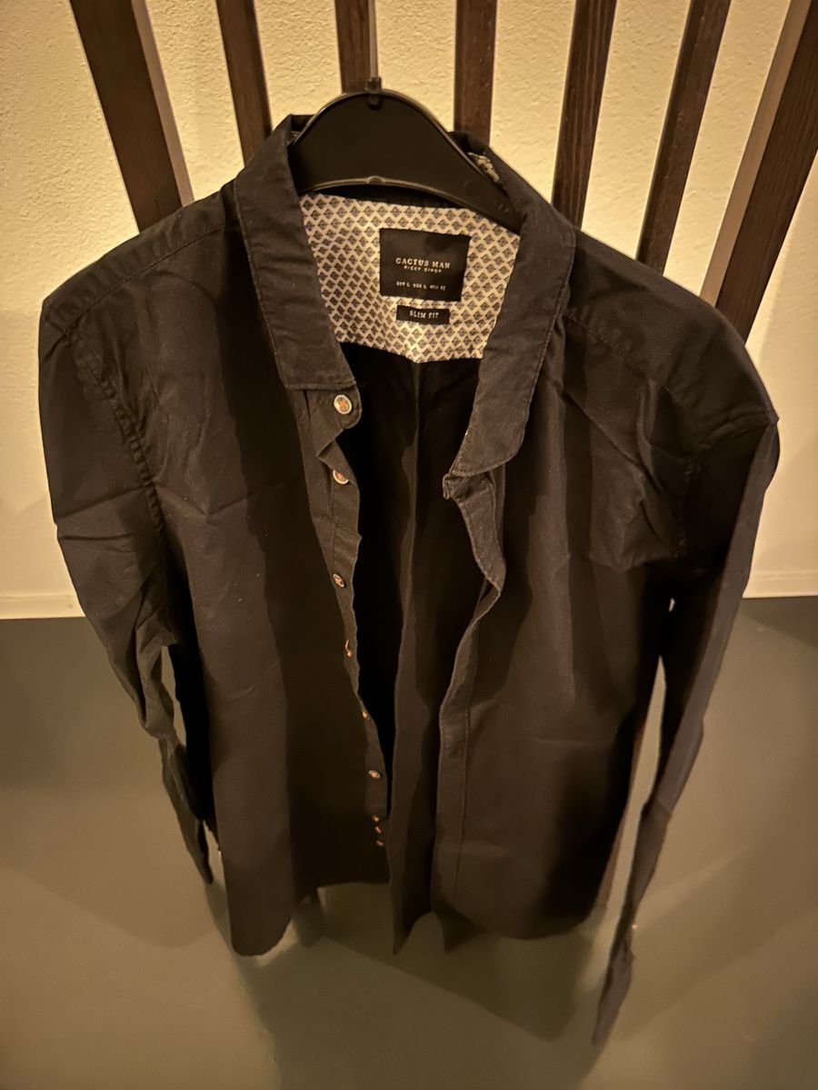 Camicie: Hemden Angebot – Usato da Schlieren venduto da James1010 3