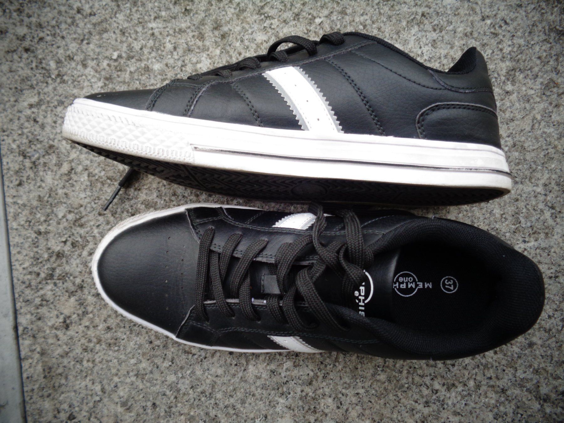 Scarpe per ragazzi: Sneaker in Lederlook  Gr. 37 schwarz – Usato da Jonschwil venduto da sonja8472 3