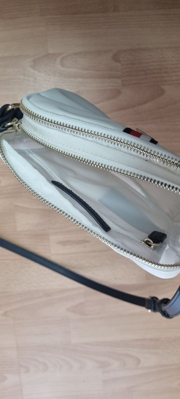 Tommy Hilfiger Borse da donna: Tommy Hilfiger Poppy Crossover Bag – Nuovo e nell'imballaggio originale da Weinfelden venduto da mam_sh58 1