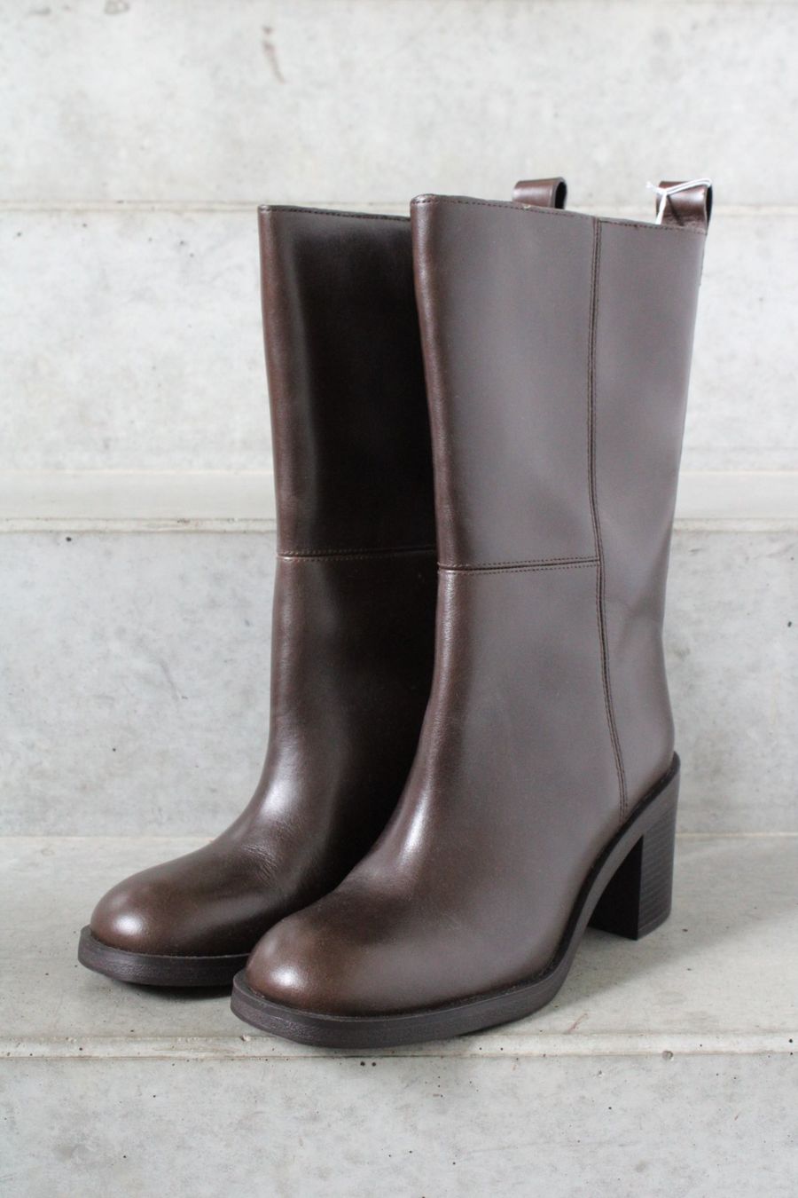Zara Scarpe da donna: NEW Zara Leather Boots – Nuovo (secondo la descrizione) da St. Gallen venduto da look-twice