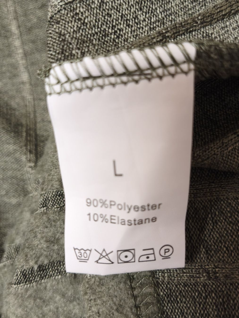 Vestiti: Khakifarbenes Strickkleid, Grösse L, Wickeloptik – Nuovo (secondo la descrizione) da Emmetten venduto da SecondhandSiska 4