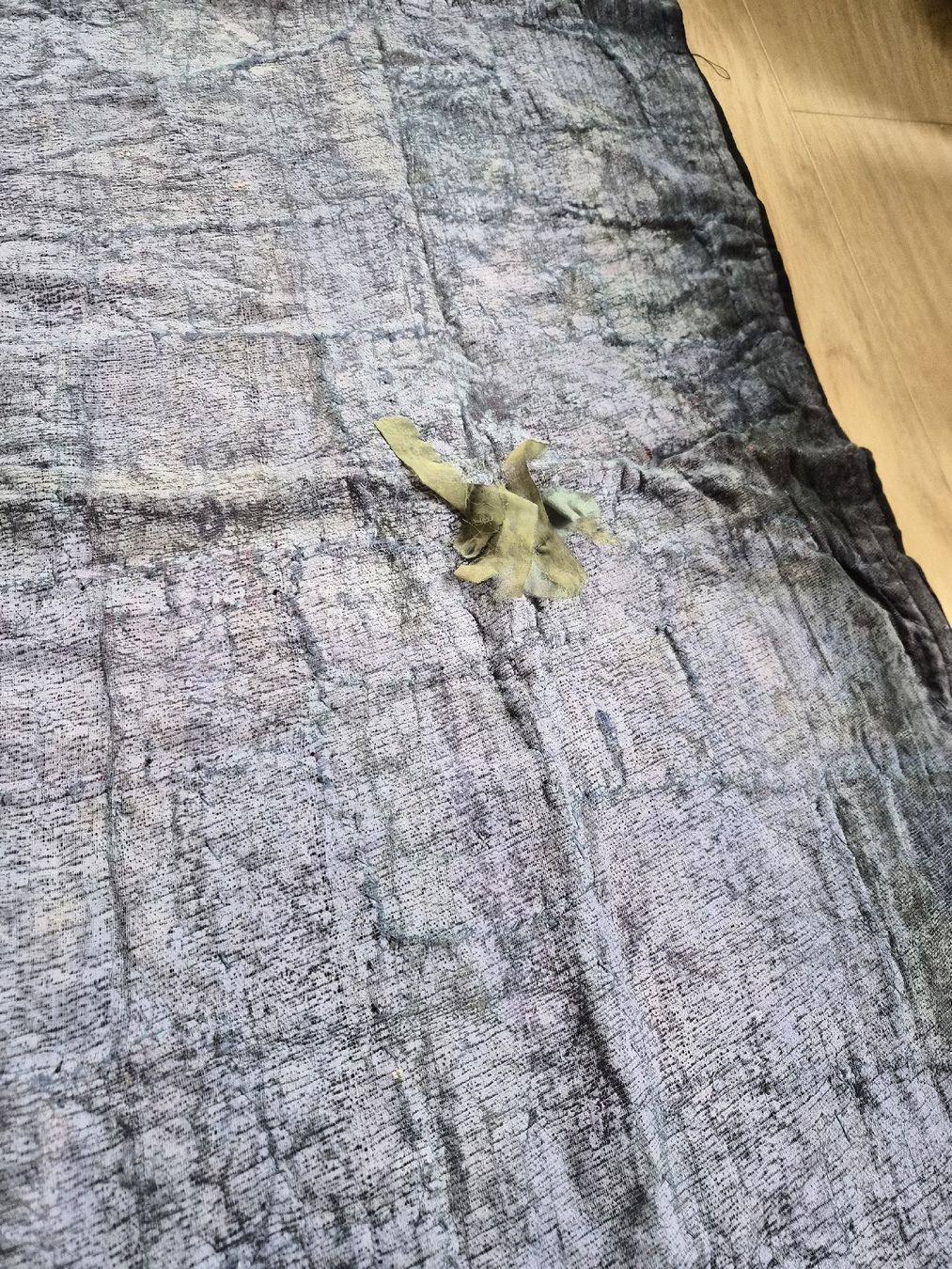 Alle Dekorationen: Tenture murale patchwork brodée avec sequins 150 cm – Gebraucht aus La Joux FR von car_ck96 7