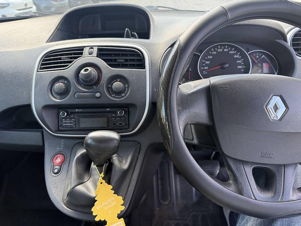 Automobili: Renault kangoo 1.6 Liter Automat  – Usato da Winterthur venduto da Sinoregi 8