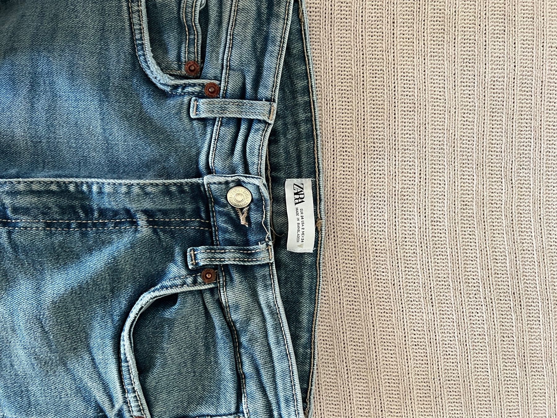 Zara Jeans: Zara Damen Jeans, Grösse 34 – Nuovo (secondo la descrizione) da Zürich venduto da anna_ri 1