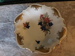 Sehr alte Porzellanschale mit Alpenblumen,mit echt Maisgold