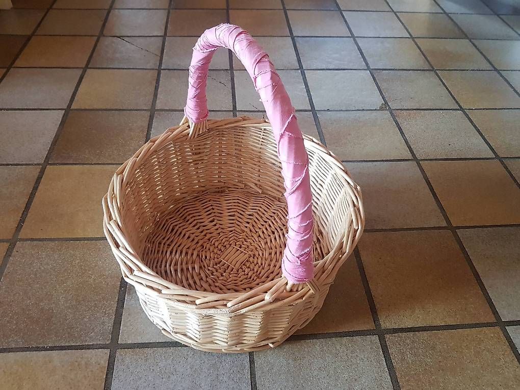 Autres articles pour la maison: Panier en osier – D'occasion à Châtel-St-Denis par max_fri