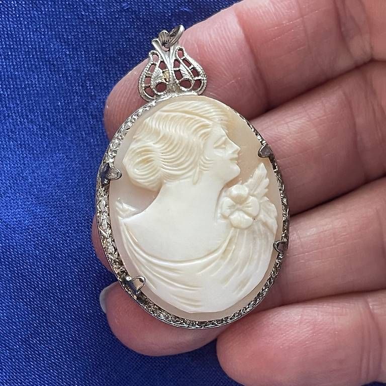 Ciondoli: Vintage silber shell Cameo Anhänger – Usato da Zürich venduto da chr_v8sv
