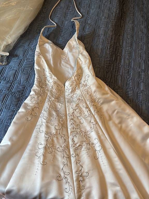 Kleider: Abito da sposa in raso bianco – Gebraucht aus Pazzallo von cas_57rl 2