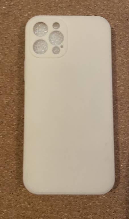 Coques & Protection écran: Coque d'iPhone 12/ 12 pro  – D'occasion à La Sarraz par lenamoser 1