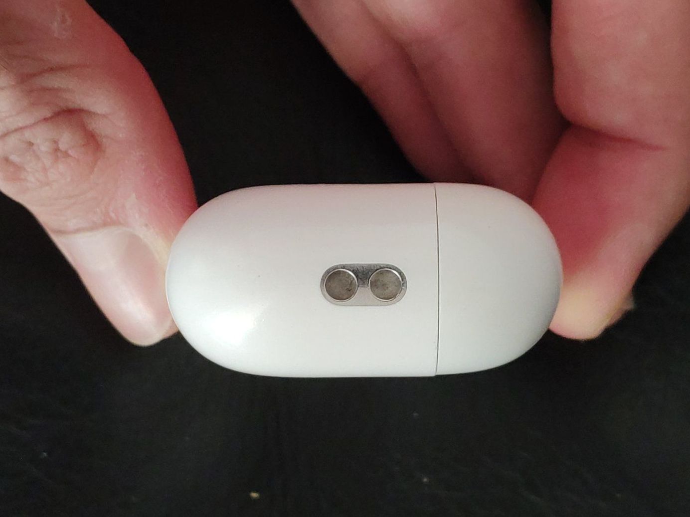 Apple Cuffie: Airpods Pro 2 Case / MagSafe – Usato da Bern venduto da GHI-FHI 2