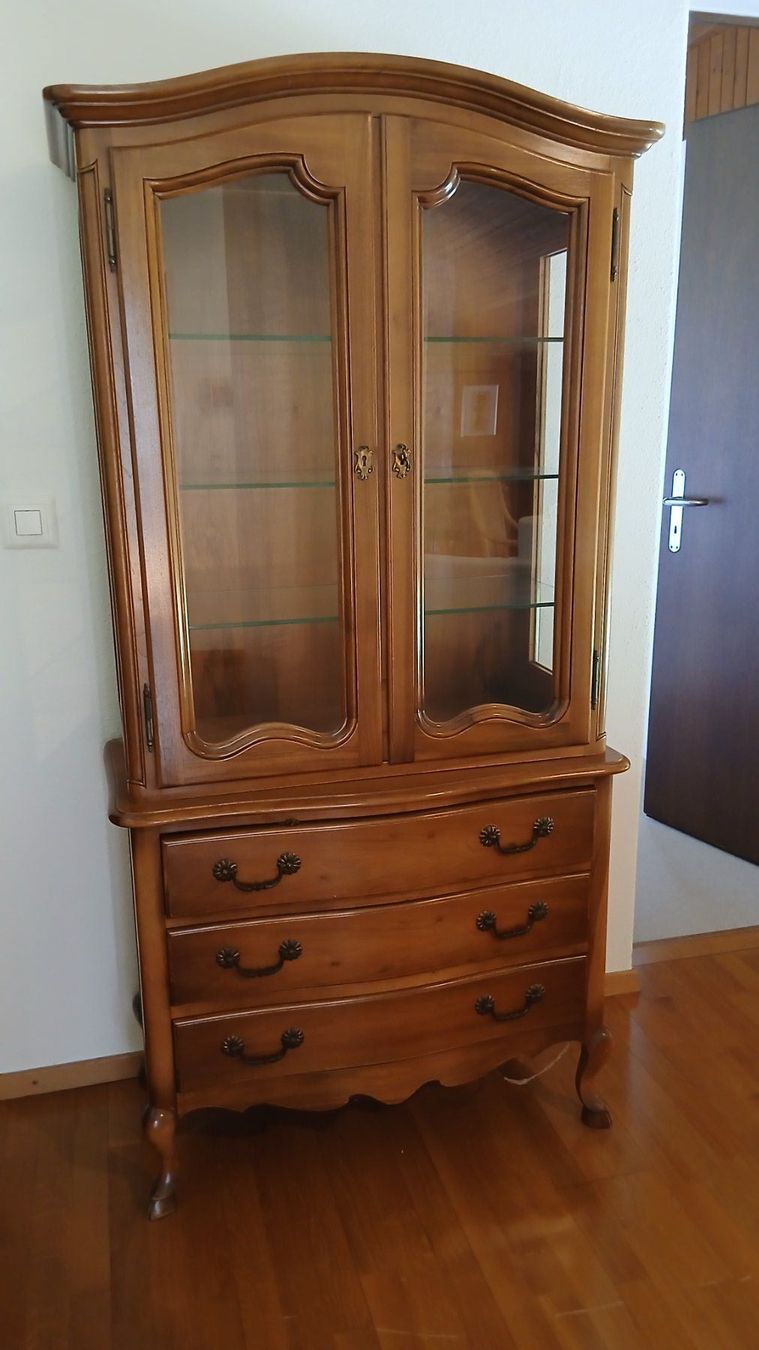 Vitrinen: Antike Holz/Glas Vitrine – Gebraucht aus Oberdorf SO von dag_krz6 1