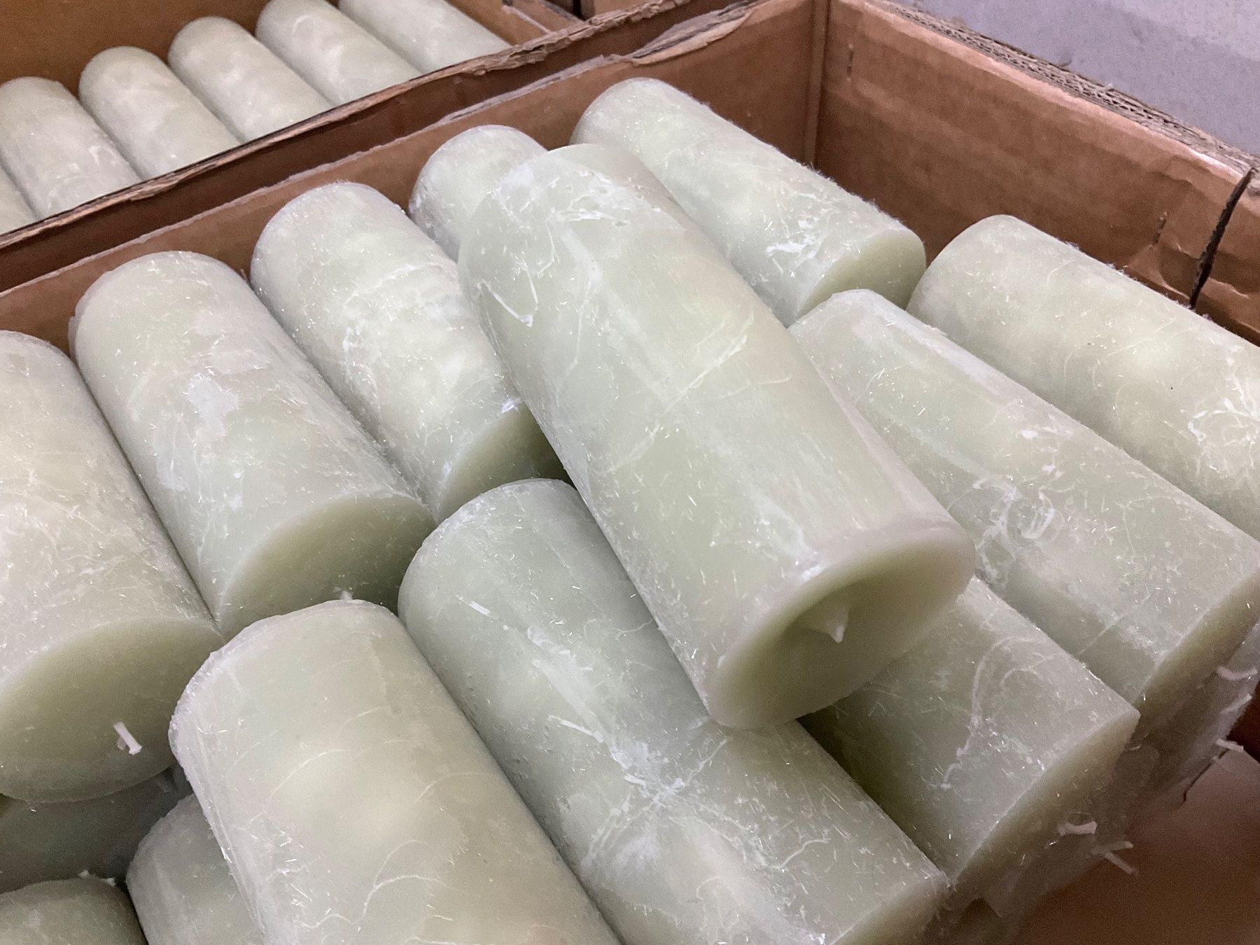 Bougies: 334 Posten Raureifkerzen aus Liquidation – D'occasion à Derendingen par Meisterstuecke 3