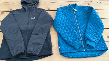 Neuwertige Jack Wolfskin Regenjacke & Thermojacke 140/146