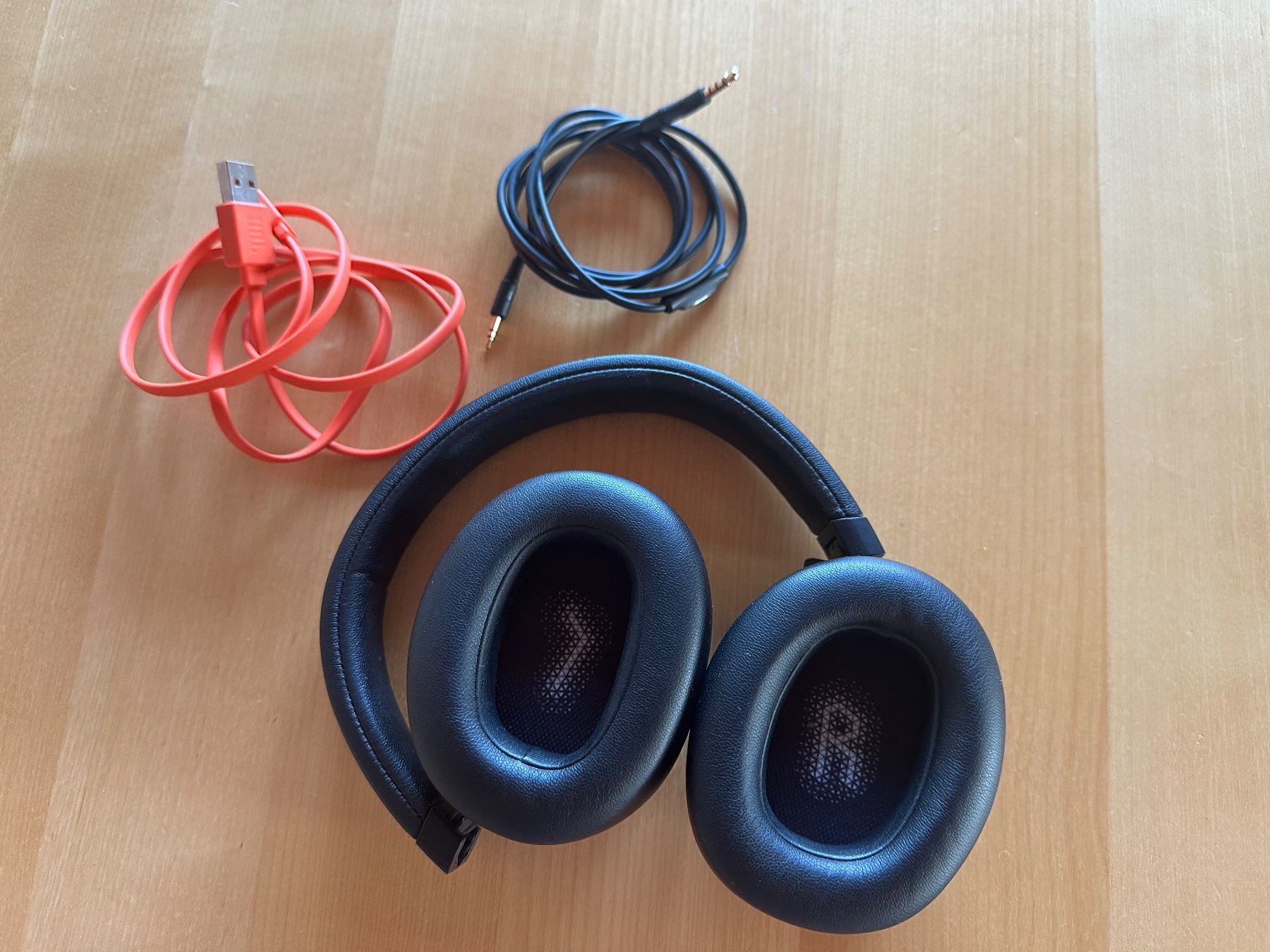 JBL Cuffie: JBL E55BT Over-Ear Bluetooth-Kopfhörer – Usato da Buchs AG venduto da lucazubi7 1