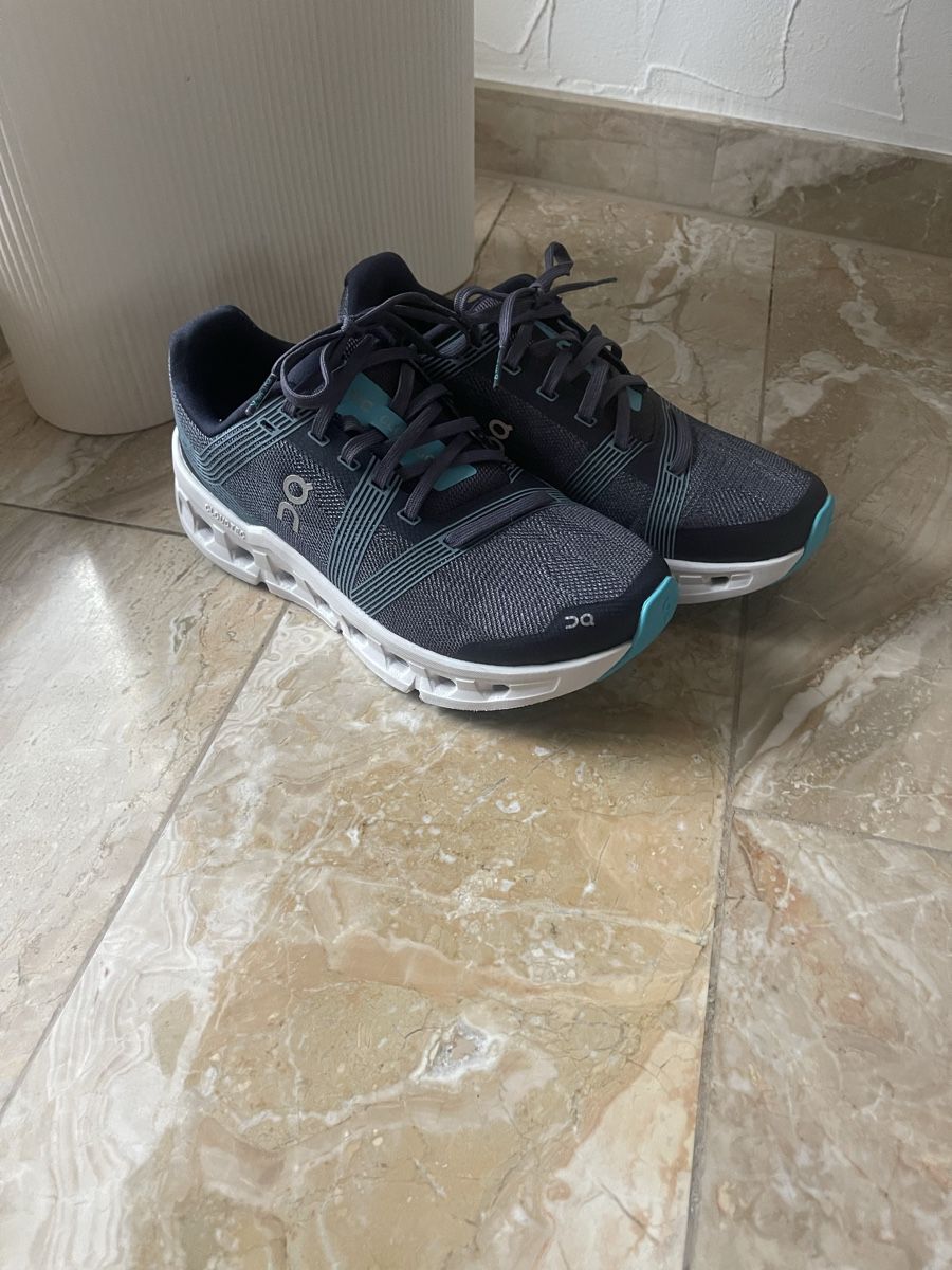 On Scarpe da donna: On Laufschuhe Damen Grösse 37 – Nuovo (secondo la descrizione) da Dietikon venduto da Nieselchen 1