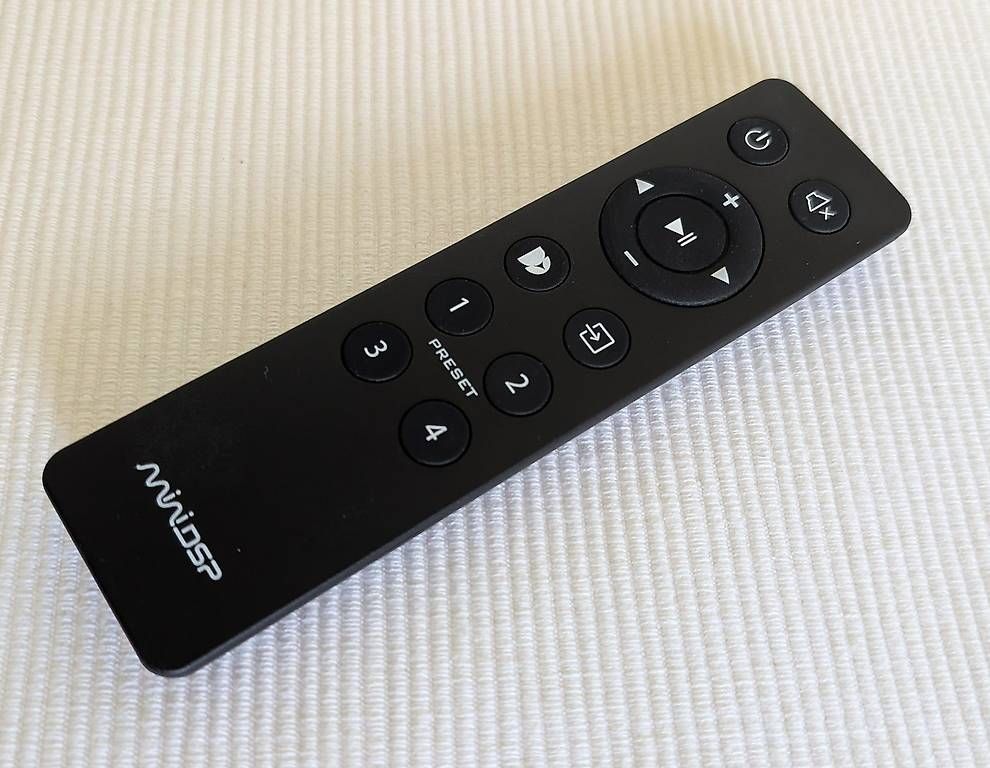 Microfoni: miniDSP DDRC-24,DiracLive,Messmikro,Stativ,RemoteCtrl,Kabel – Usato da Zofingen venduto da Rofit 2