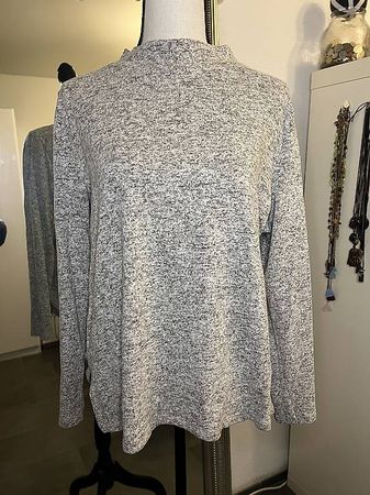 Graumelierter Pullover Größe L-XL
