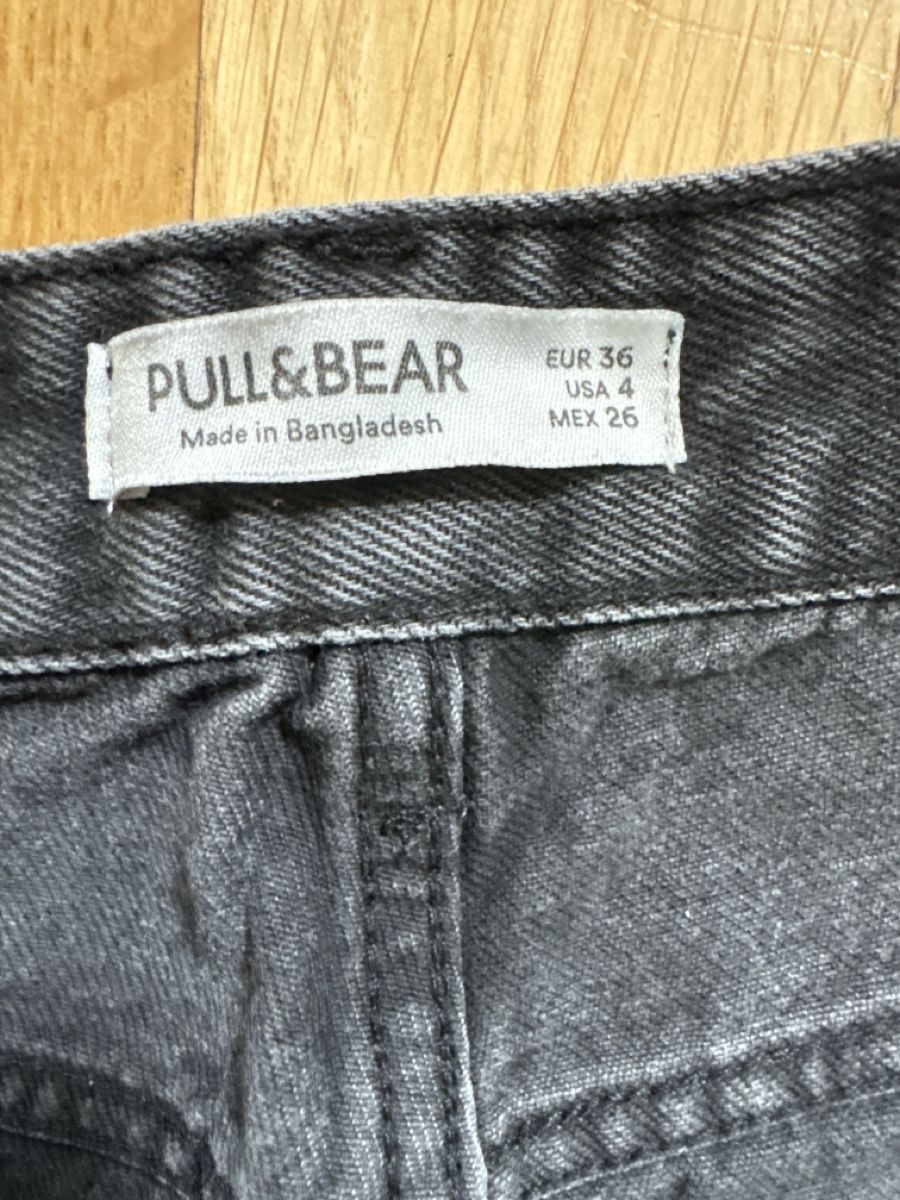 Pull&Bear Jeans: Pull&Bear Jeans schwarz Gr. 36 – Usato da Mauren venduto da ducducturi 2