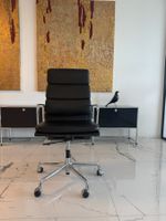 Vitra 219 Stuhl in schwarzem Leder