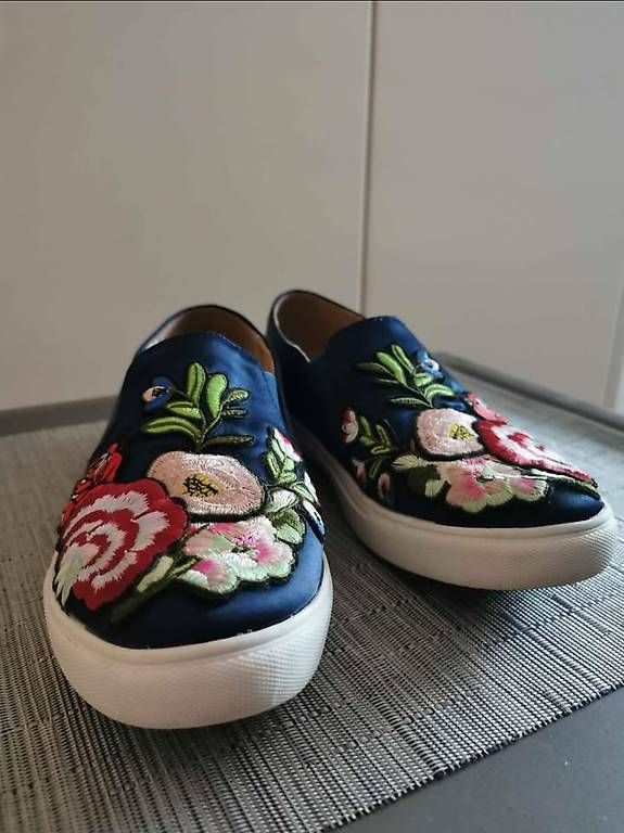 Scarpe da donna: Baskets brodés  – Nuovo e nell'imballaggio originale da Renens VD venduto da lptvs_22 1