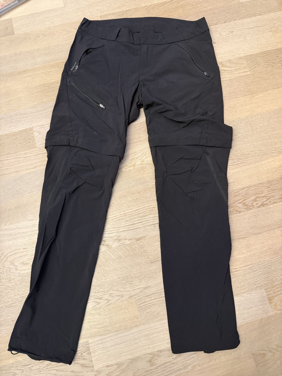 Decathlon Pantaloni: Wanderhose Quechua Gr. M/L – Usato da Rubigen venduto da Elmacino