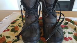 Chaussures noires grandeur 36 marque Spirale