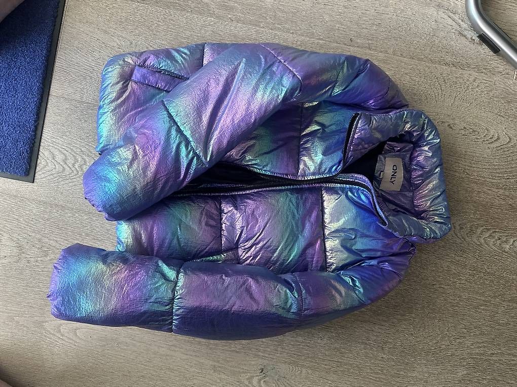 Jacken: Doudoune / Steppjacke / Jacket ONLY irisée/multicolore – Gebraucht aus Signy von Bolide96 1