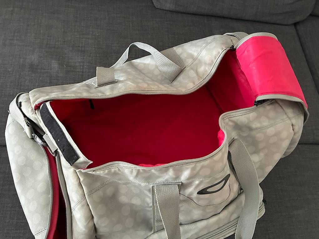 Borse: Grosse Reisetasche von O'Neill – Usato da Zürich venduto da Tashina03 3