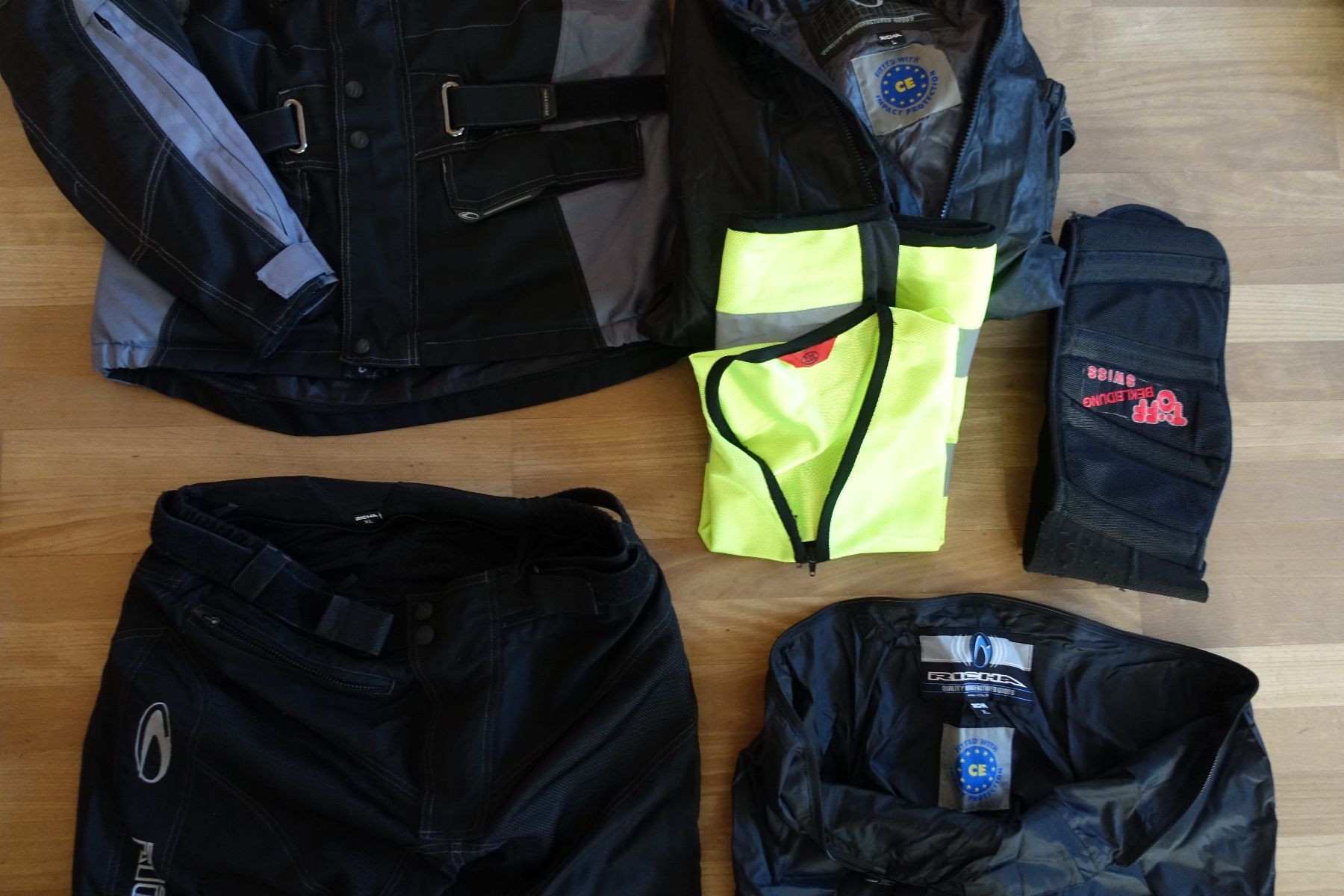 Lotti di vestiti: Motorradbekleidung Richa als Duo Set – Usato da Sagogn venduto da Busideluxe 3