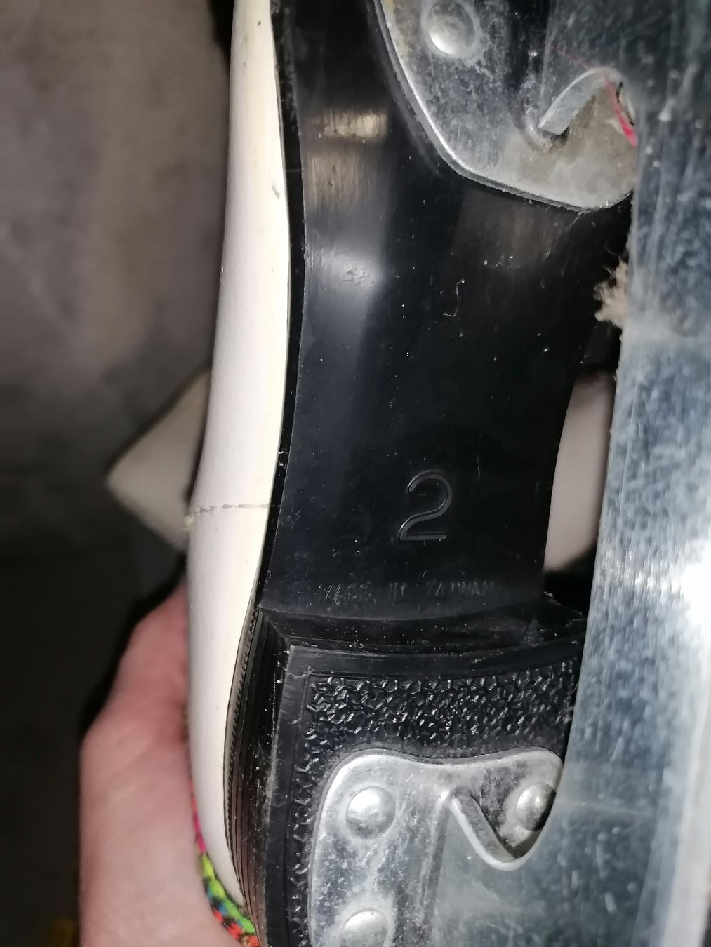 Pattini da ghiaccio: Weisse Schlittschuhe, Grösse 34, – Usato da Boniswil venduto da 1988liringreen 7