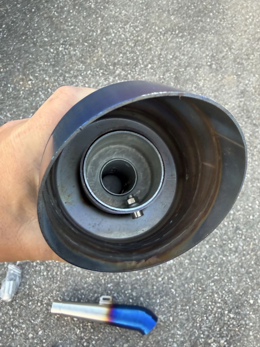 Tutti i ricambio per moto: Pot d'échappement moto adaptable – Nuovo (secondo la descrizione) da Estavayer-le-Lac venduto da Dudu720 1