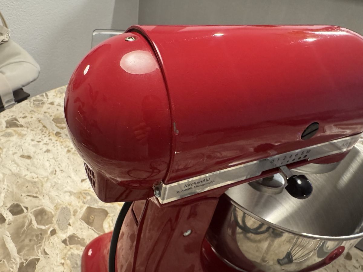 Kitchenaid Küchengeräte: Kitchenaid rot 5KSM150 – Gebraucht aus Goldach von aleksmilovas 3