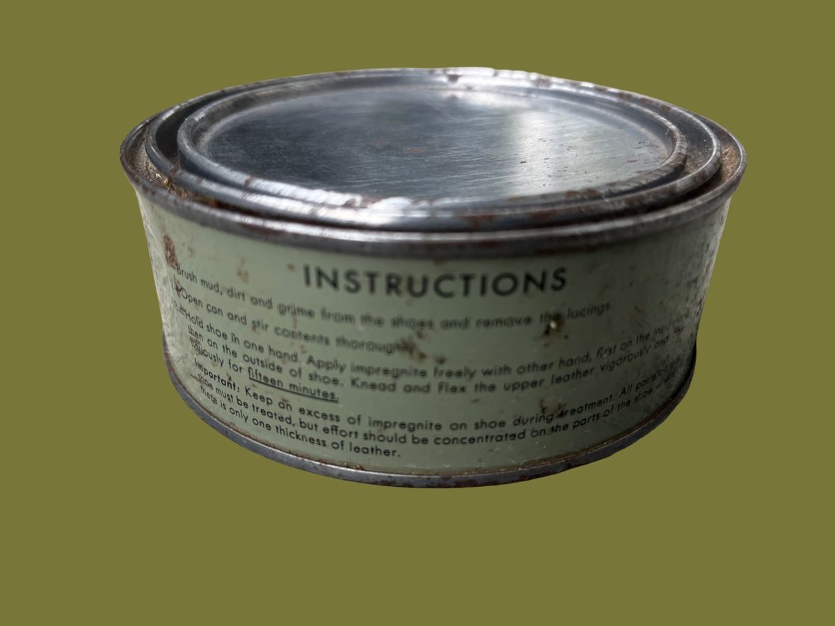 US Army Sonstiges Fahrzeugzubehör: Boîte US Imprgnite Shoe M1 WW2 – Gebraucht aus Bellevue von Belafer 1