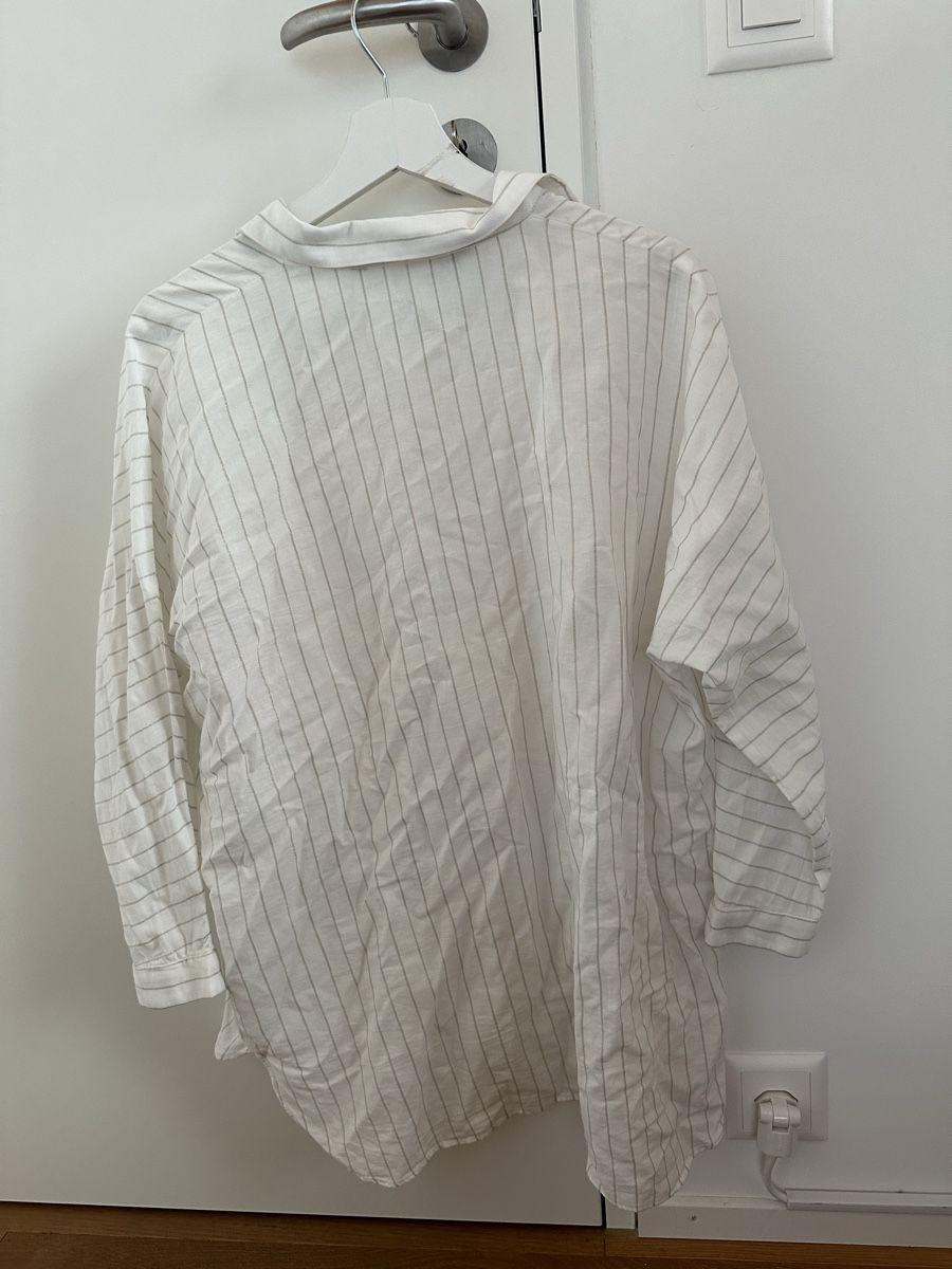 Zara Chemisiers: Oversize gestreifte Zara Bluse, Grösse M – Neuf (Voir description) à Dänikon ZH par Annikaberg 1