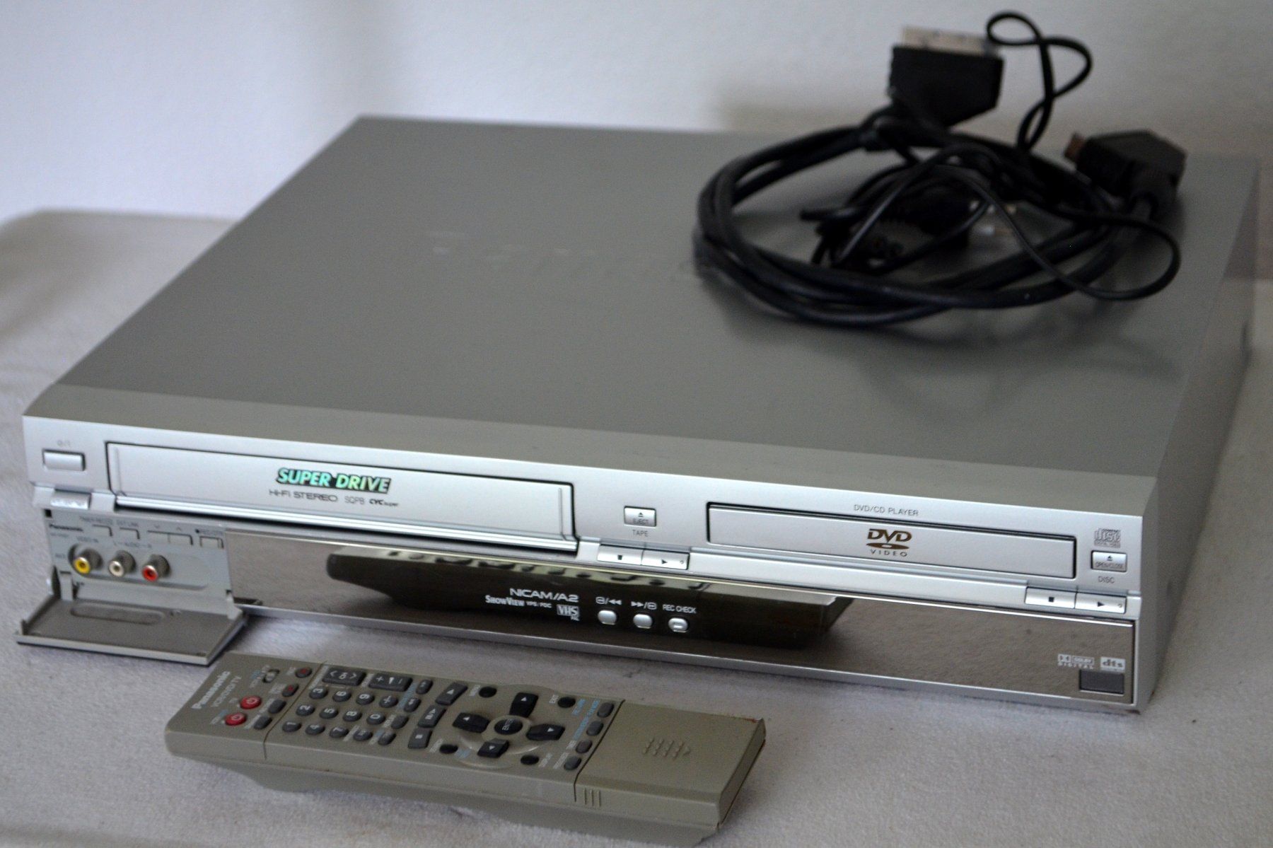 Panasonic Registratori: Panasonic NV-VHD1EC  Combo DVD / VHS – Usato da Collonges venduto da arashee 2