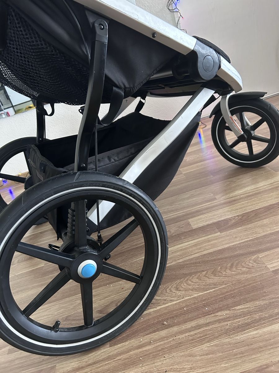 Thule Carrozzine: Top-Thule-Zwillings-Geschwisterwagen – Usato da Uster venduto da Pink.Pepsi 7