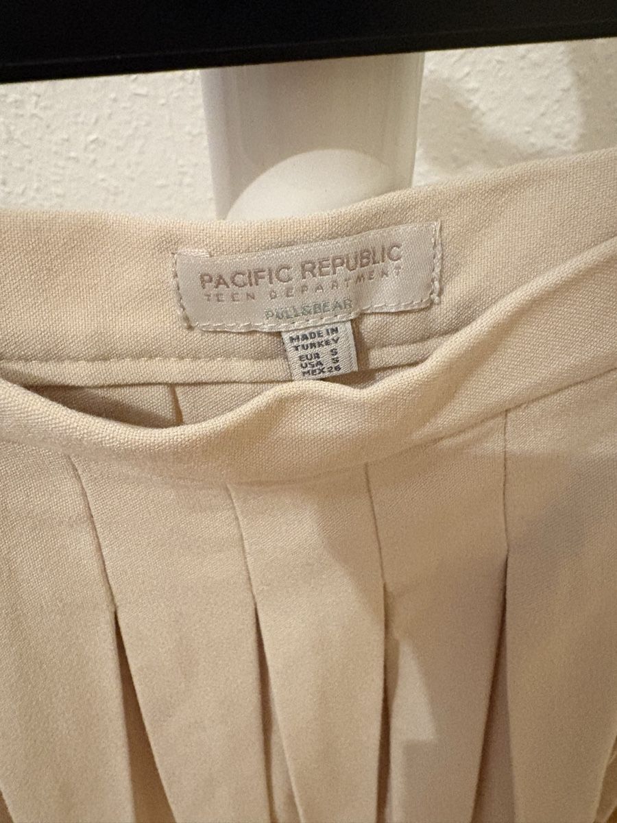 Pull&Bear Gonne: Jupe plissée – Nuovo (secondo la descrizione) da Chêne-Bougeries venduto da bru_bs9n 2