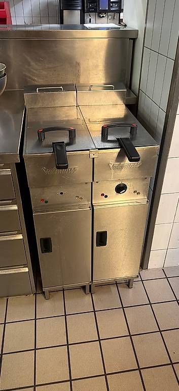 Elettrodomestici da cucina: Friteusen Valentino  – Usato da Bern venduto da Gastro27