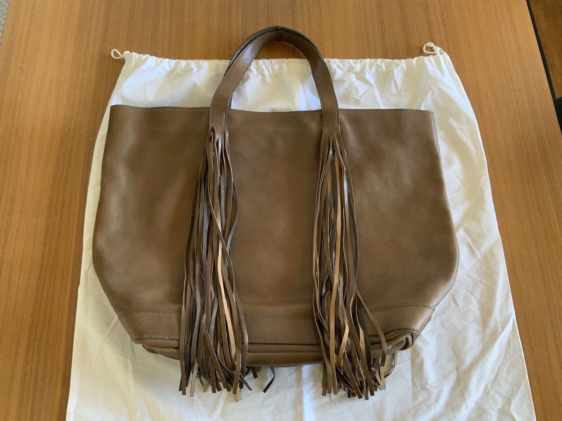 Vanessa Bruno Sacs femmes: Vanessa Bruno: sac à main “cabas” cuir – D'occasion à Genève par Taracolac20 2