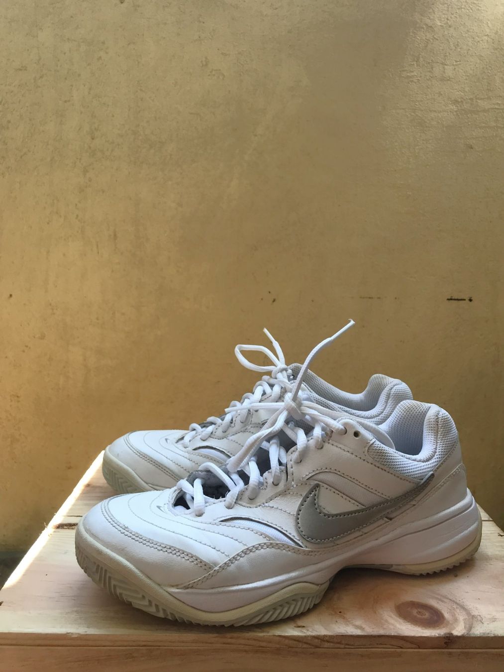 Nike Scarpe da donna: Sportschuhe Nike Courte Lite – Usato da Basel venduto da dav_2jmd 2