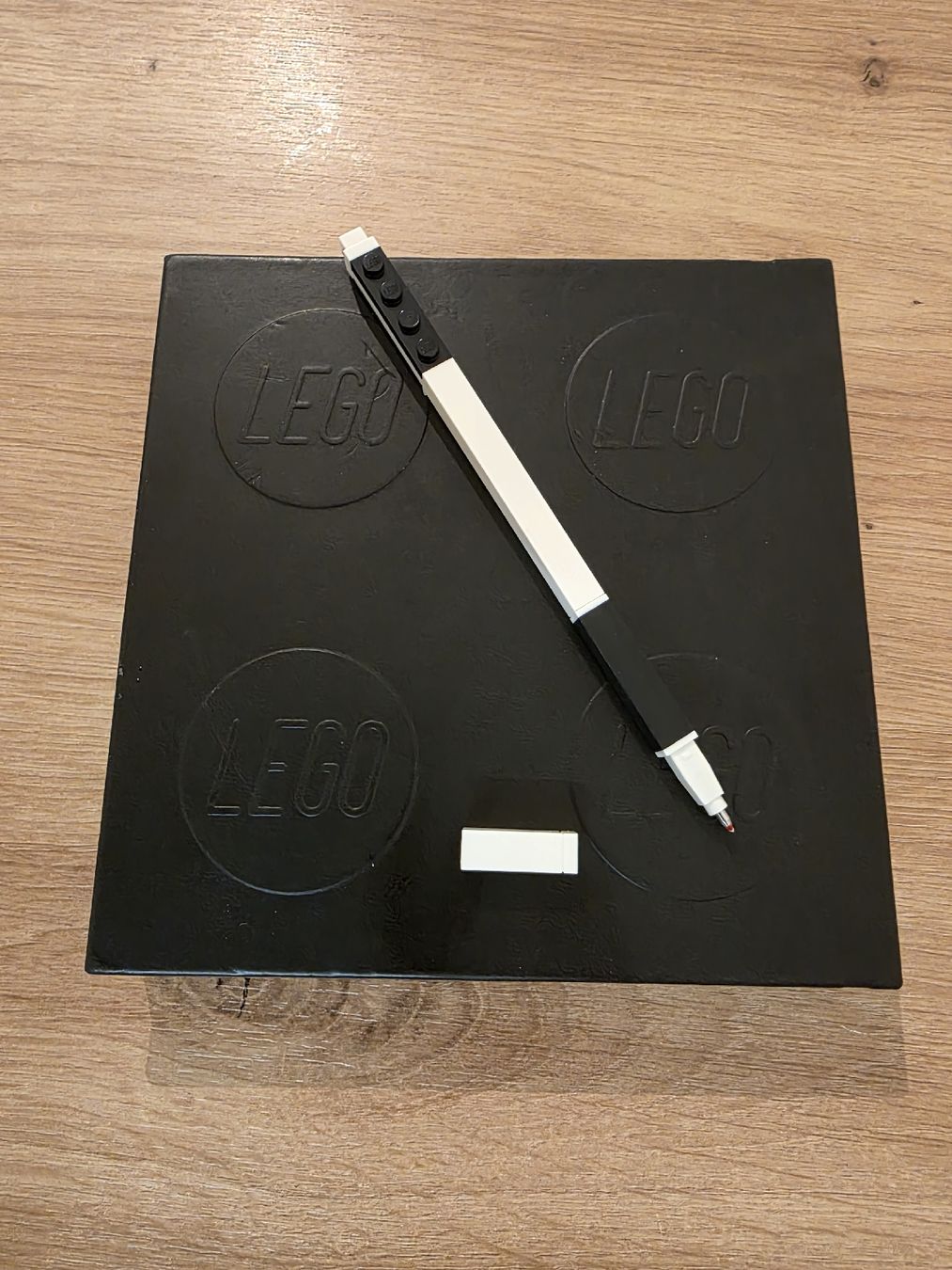 Lego Schreibblöcke: LEGO Notizbuch mit Stift – Gebraucht aus Burgdorf von zay_2g8c