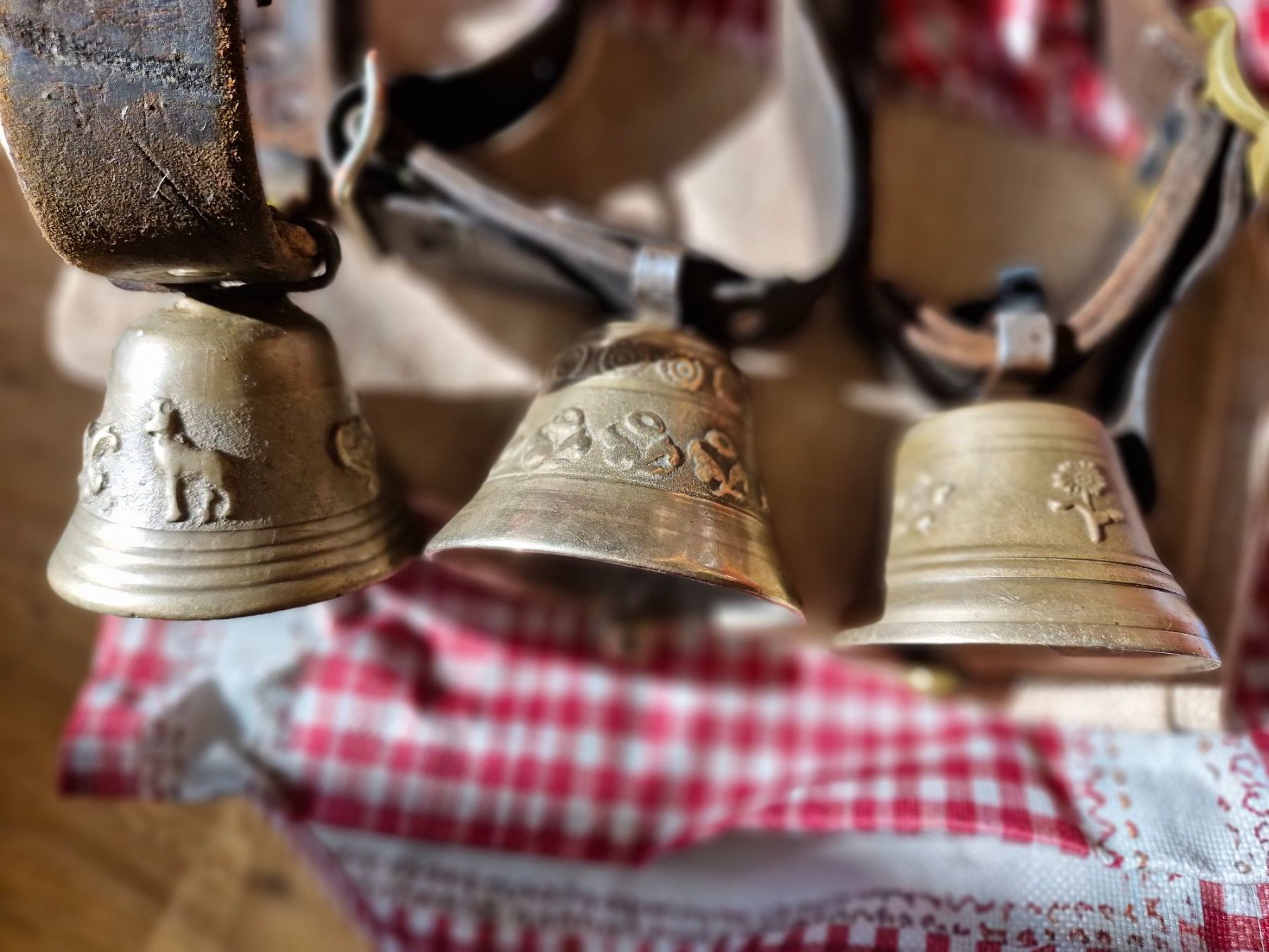 Glocken & Treicheln: Ziegen-Schafglöggli – Gebraucht aus Guarda von rue_bpd7 2