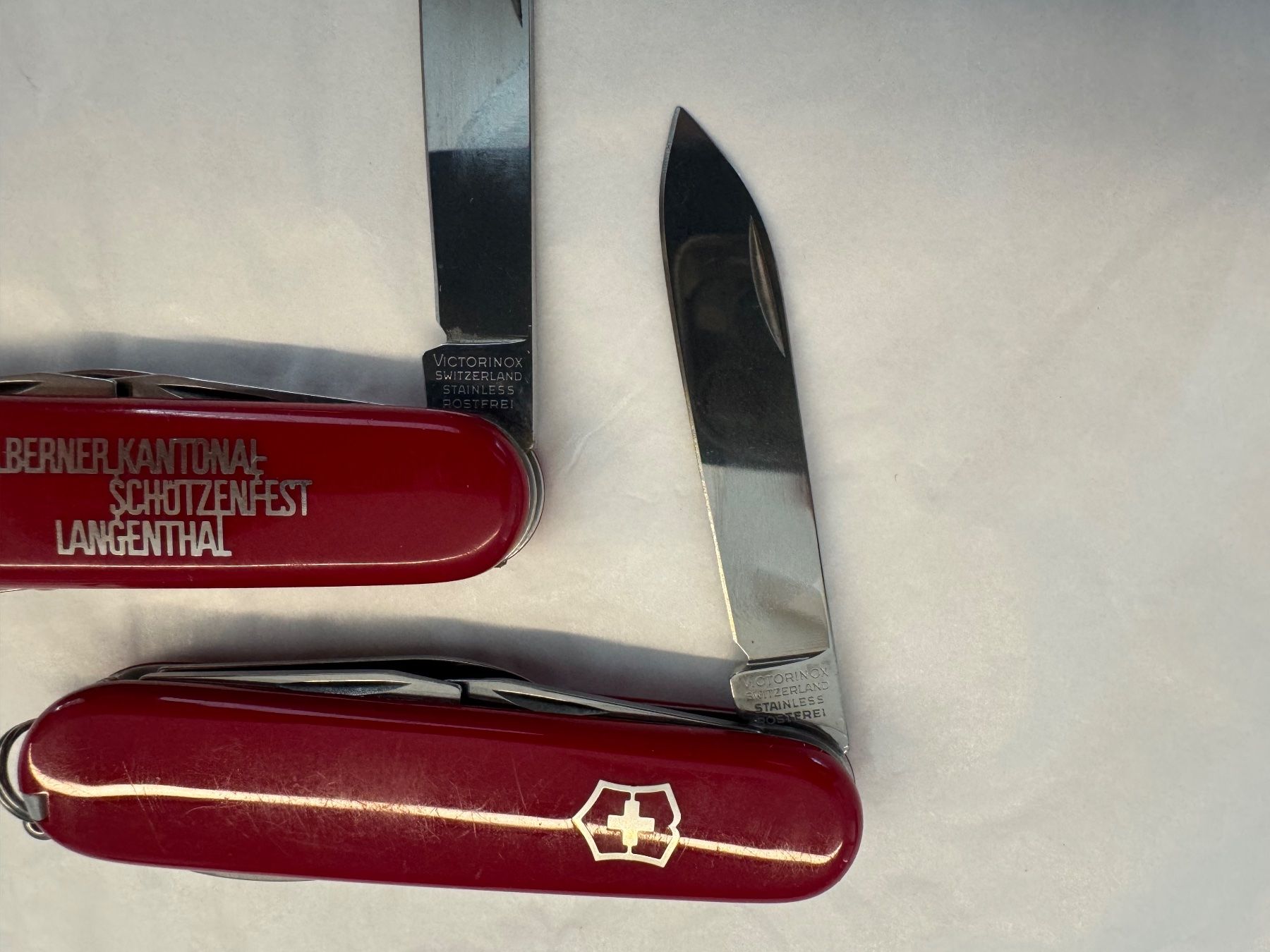 Victorinox Couteaux de poche: 2 Victorinox Taschenmesser – D'occasion à Kestenholz par Sackmesser67 5