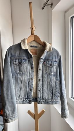 Jeansjacke Levi's Sherpa gefüttert blau Grösse S neuwertig