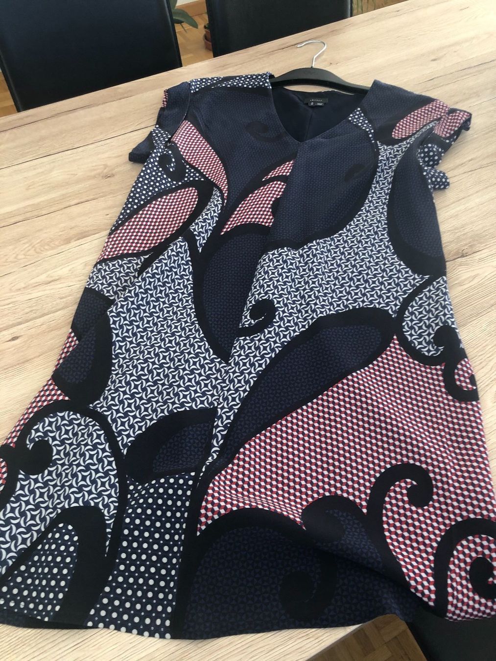 Vestiti: Robe Theory – Usato da La Chaux-de-Fonds venduto da GabrielaKlein