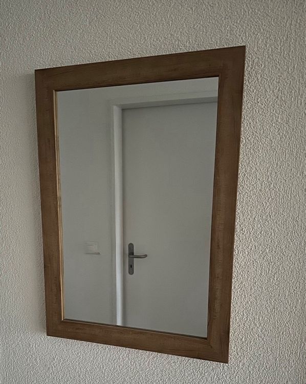 Erstaunlich Spiegel Mit Holzfensterlãden Ebenbild